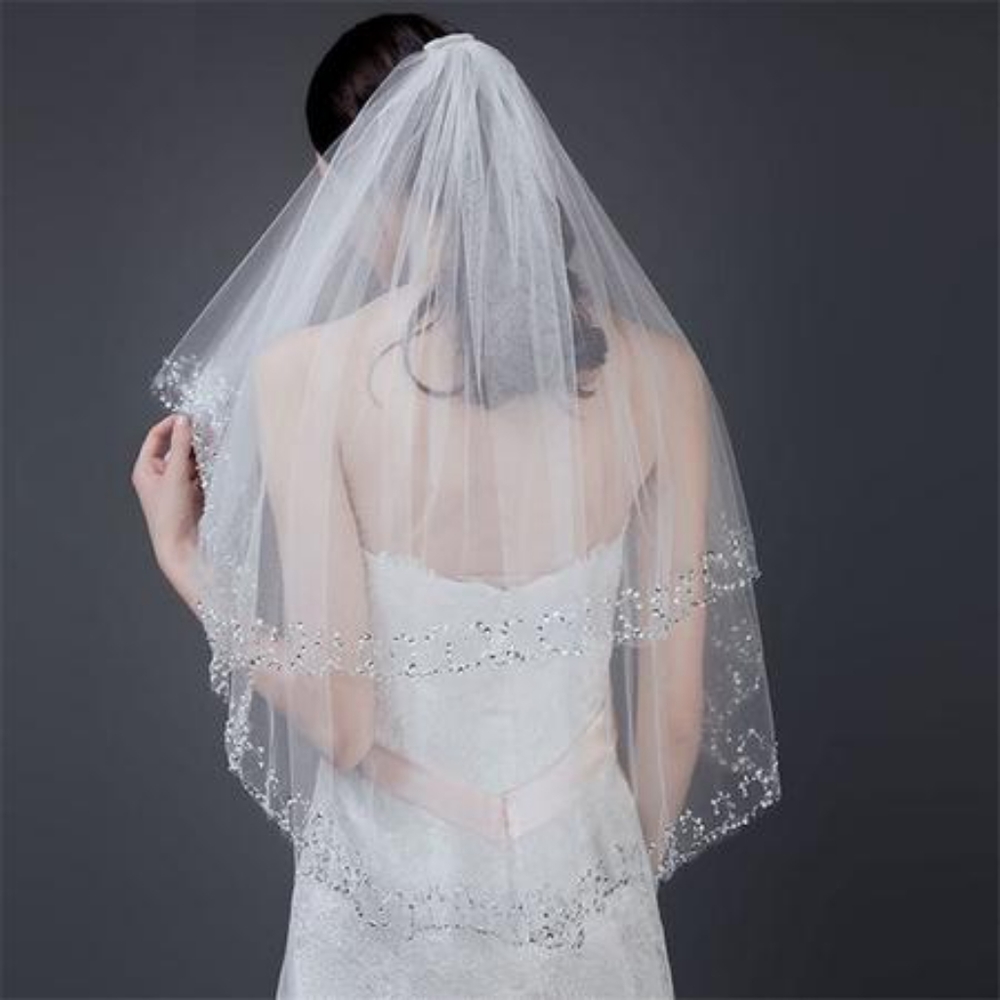 String beads wedding veil